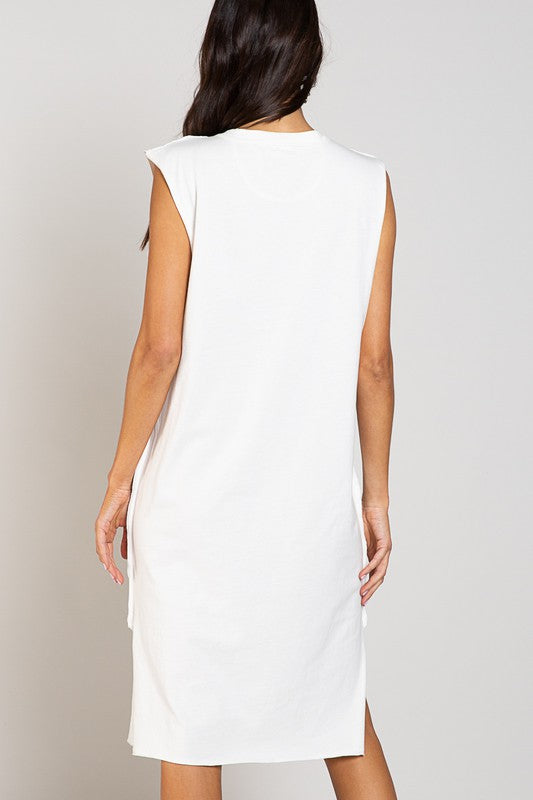 ROUND NECK SLEEVELESS DRESS - BY POL
