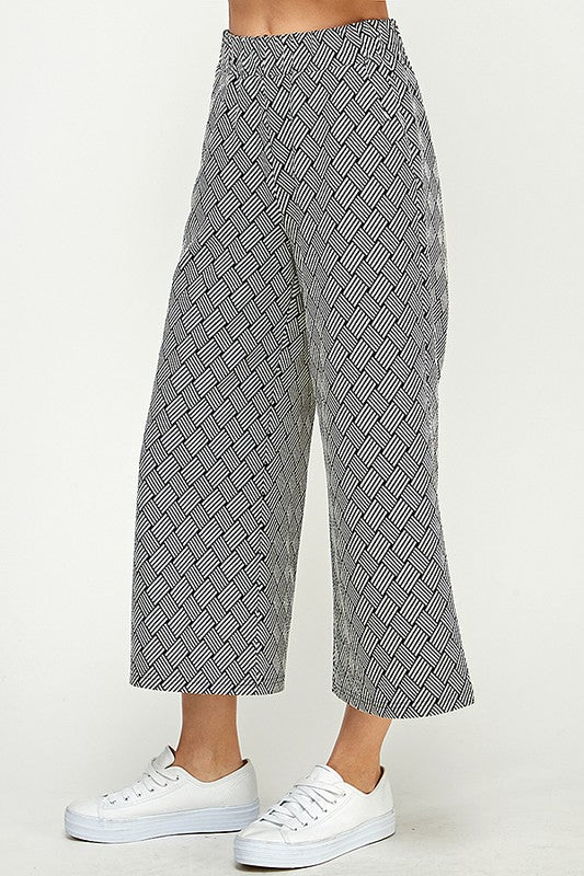 TEXTURED WIDE CROPPED PANTS - NEW STYLE
