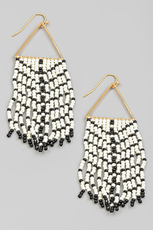 TRIANGLE SEED BEAD EARRINGS - BLACK