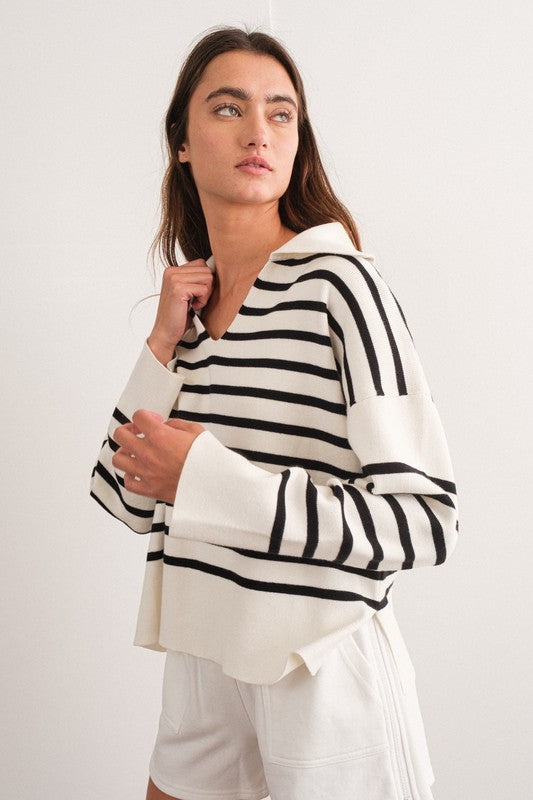 STRIPED V-NECK SWEATER