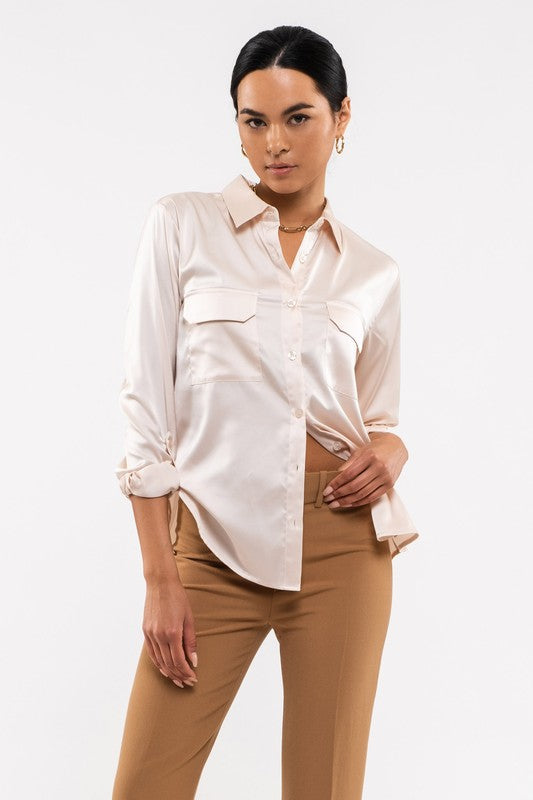 SATIN ROLL UP TAB SLEEVE WOVEN TOP