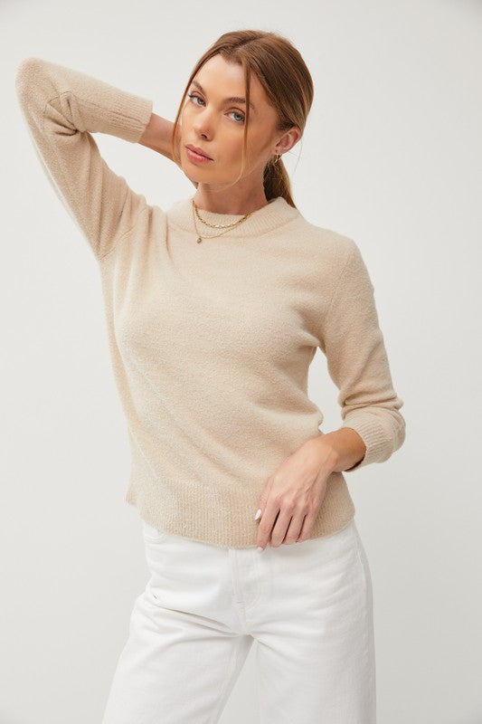 COZY CREW NECK SWEATER - BEIGE