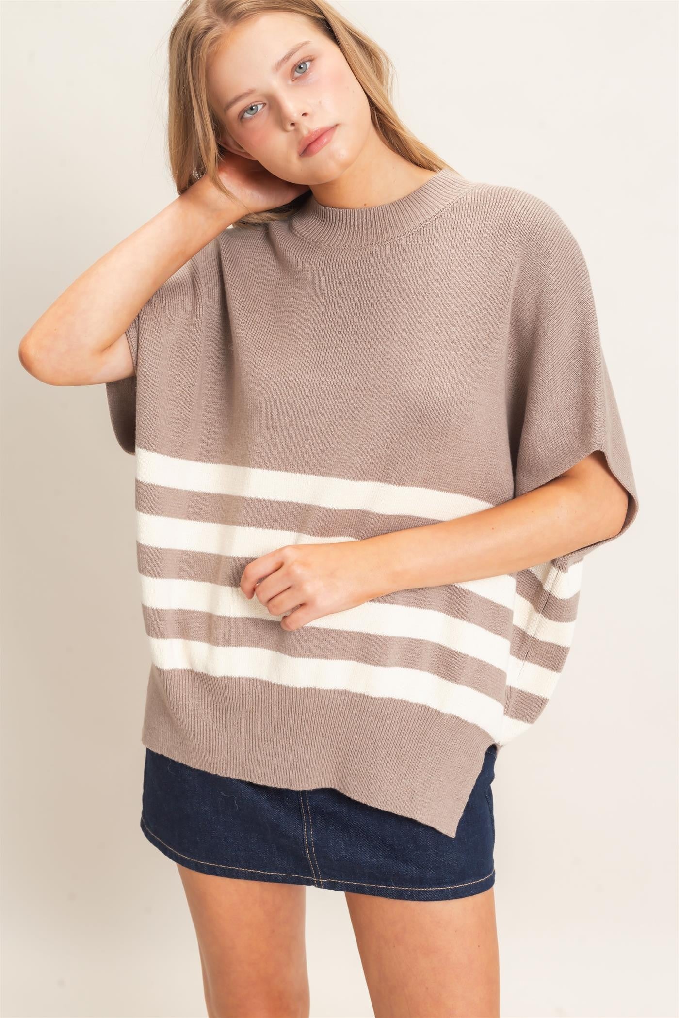 STRIPED RIBBED CREW NECK SWEATER