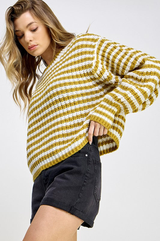 STRIPED CROPPED KNIT SWEATER TOP
