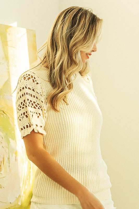 BiBi | OPEN KNIT SHORT PUFF SLEEVE TOP