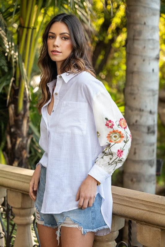 EMBROIDERED SLEEVE BUTTON DOWN LOOSE FIT SHIRT