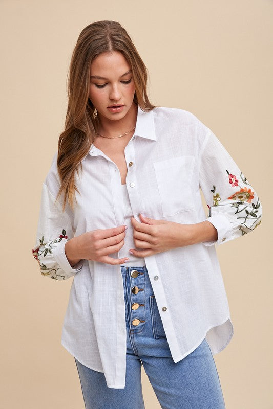 EMBROIDERED SLEEVE BUTTON DOWN LOOSE FIT SHIRT