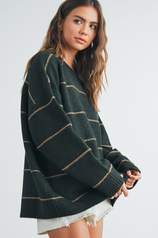 THE STRIPED PATTERN SWEATER