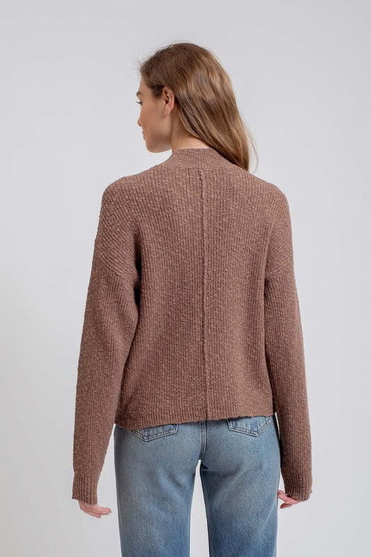 MOCK NECK CONTRAST SEAM KNIT PULLOVER
