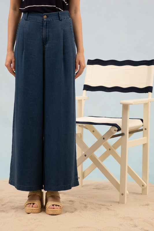 DARK CHAMBRAY PINTUCK DETAIL WIDE LEG PANTS