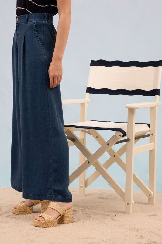 DARK CHAMBRAY PINTUCK DETAIL WIDE LEG PANTS