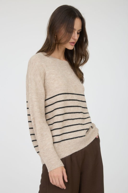 STRIPE FRONT LONG SLEEVE SWEATER