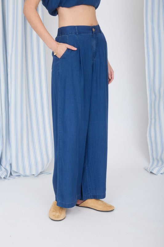DARK CHAMBRAY PINTUCK WIDE LEG PANTS |2  RESTOCKED