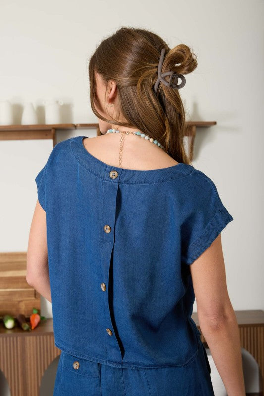 THE DARK CHAMBRAY BUTTON BACK TOP