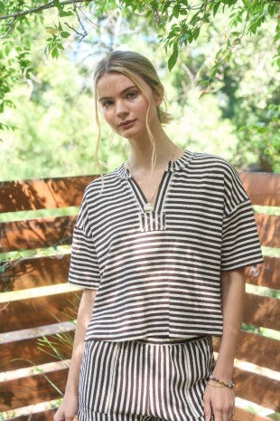 THE STRIPE KNIT TOP