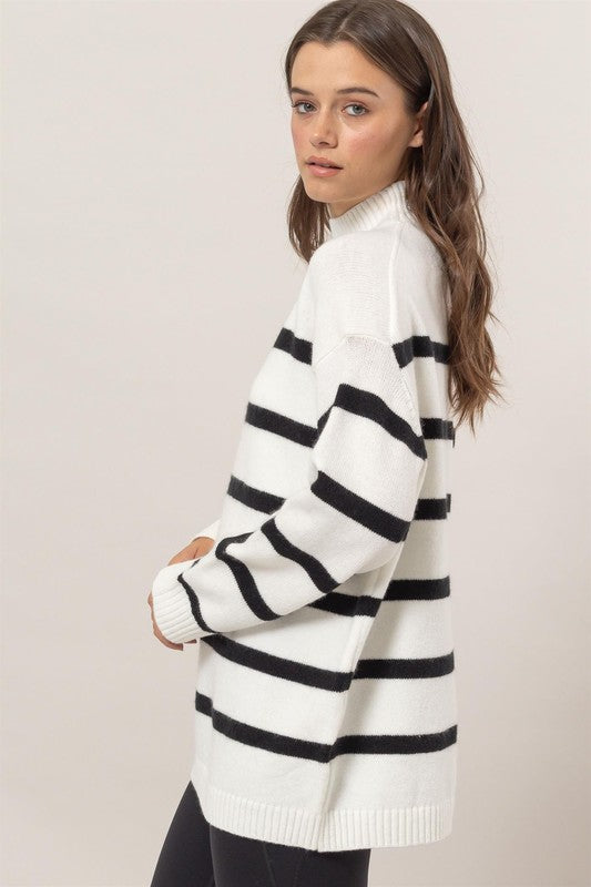 STRIPED OVERSIZED SWEATER