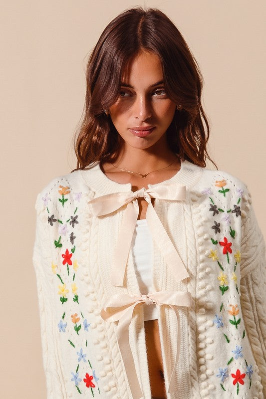 FLORAL EMBROIDERED CABLE KNIT SWEATER CARDIGAN