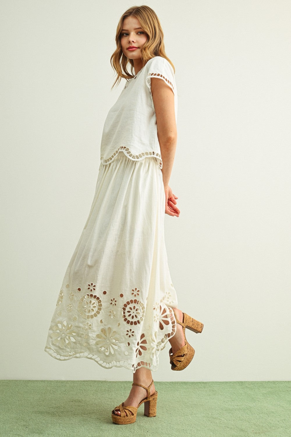 THE MAGNOLIA HEIRLOOM TOP