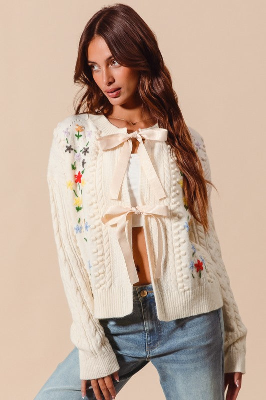 FLORAL EMBROIDERED CABLE KNIT SWEATER CARDIGAN