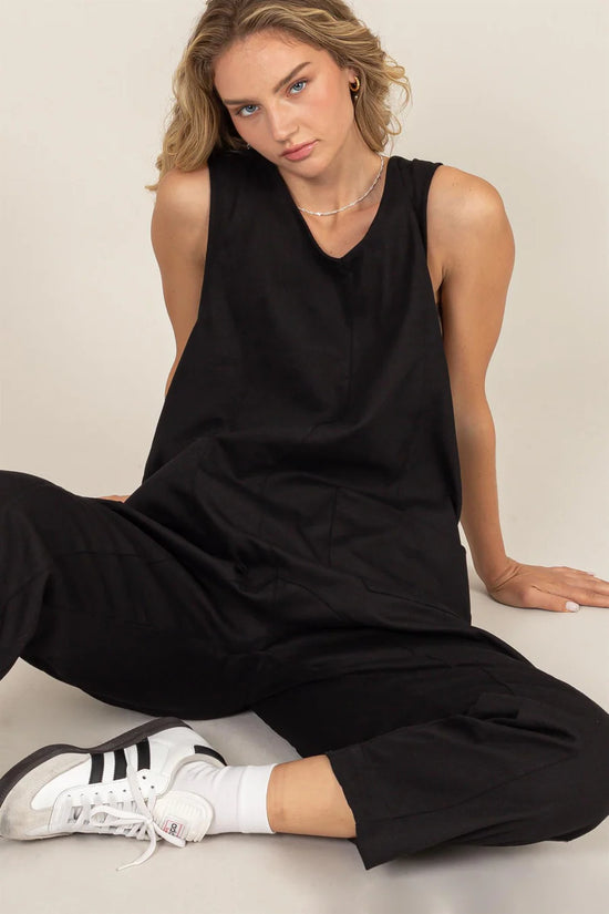 RELAXED JUMPSUIT WITH PATCH POCKETS