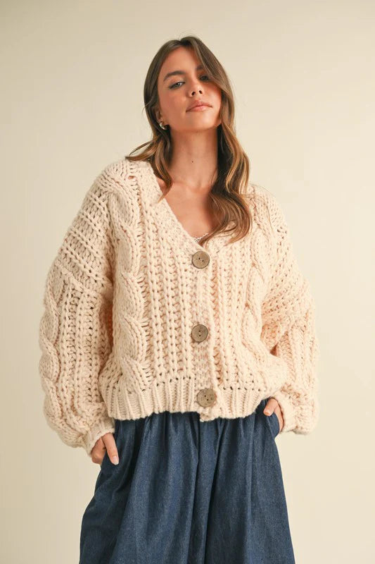 CHUNKY KNIT BUTTON DETAILED CARDIGAN