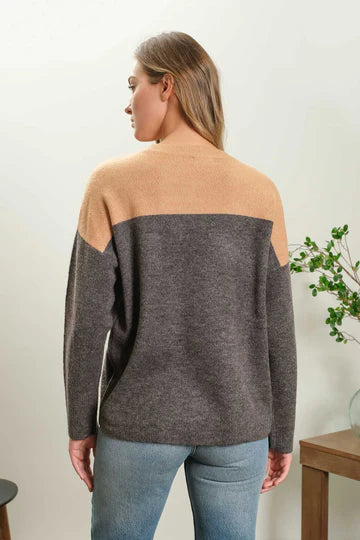 NEW COLOR | CONTRAST LONG SLEEVE KNIT PULLOVER SWEATER