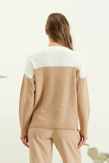 CONTRAST LONG SLEEVE KNIT PULLOVER