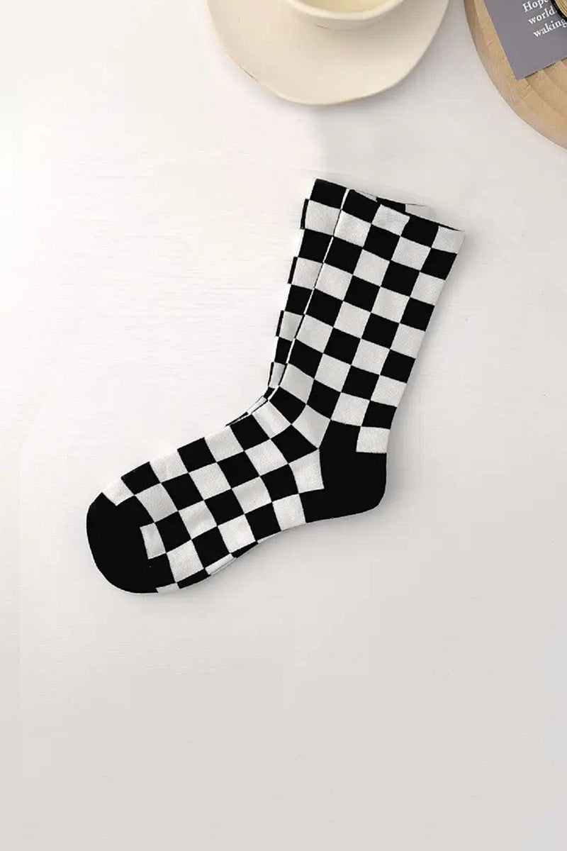 CHECKERED SOCKS