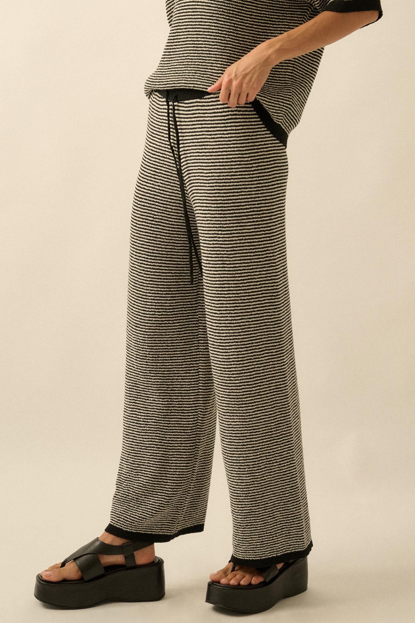 THE AYDEN STRIPED KNIT SET