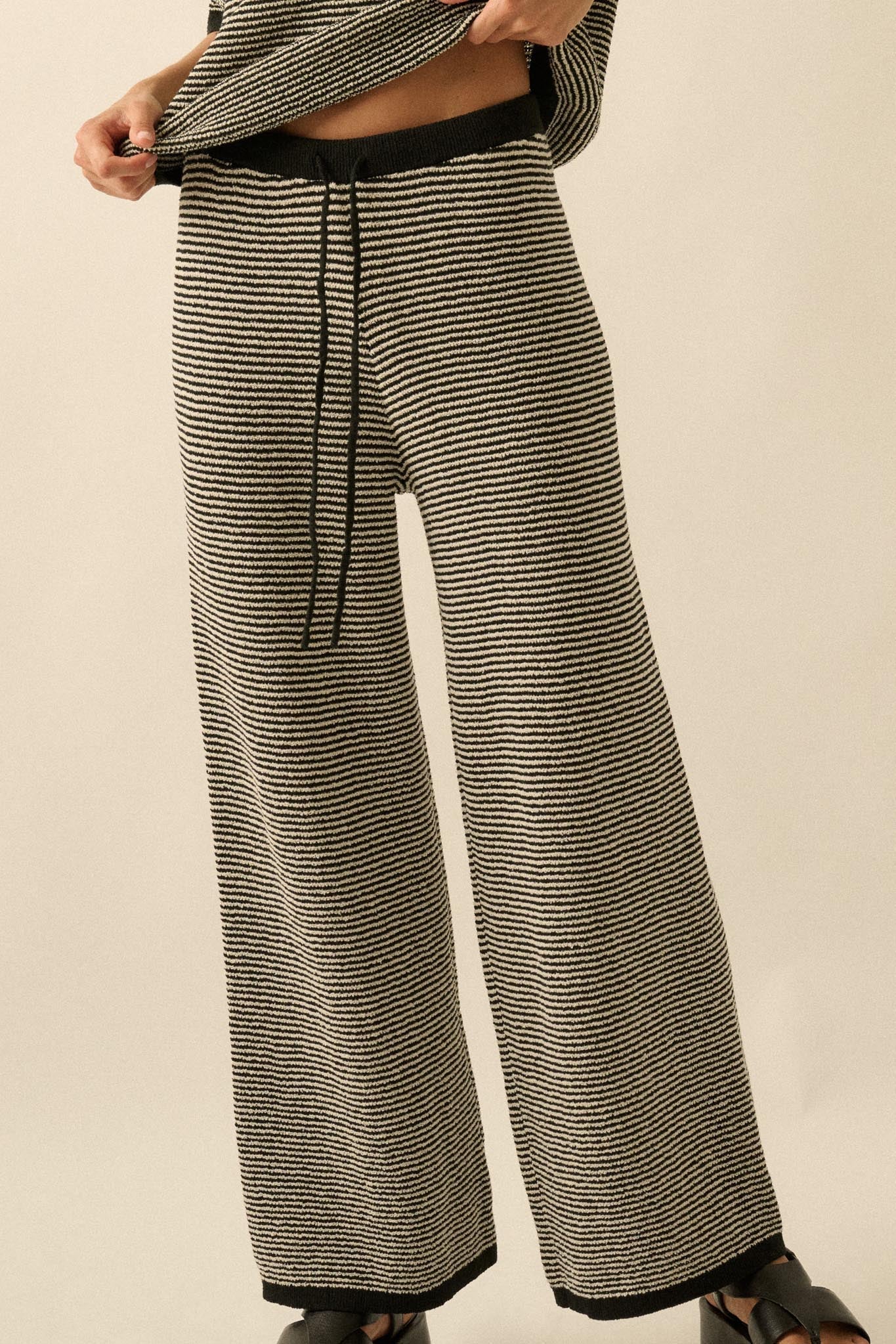 THE AYDEN STRIPED KNIT SET