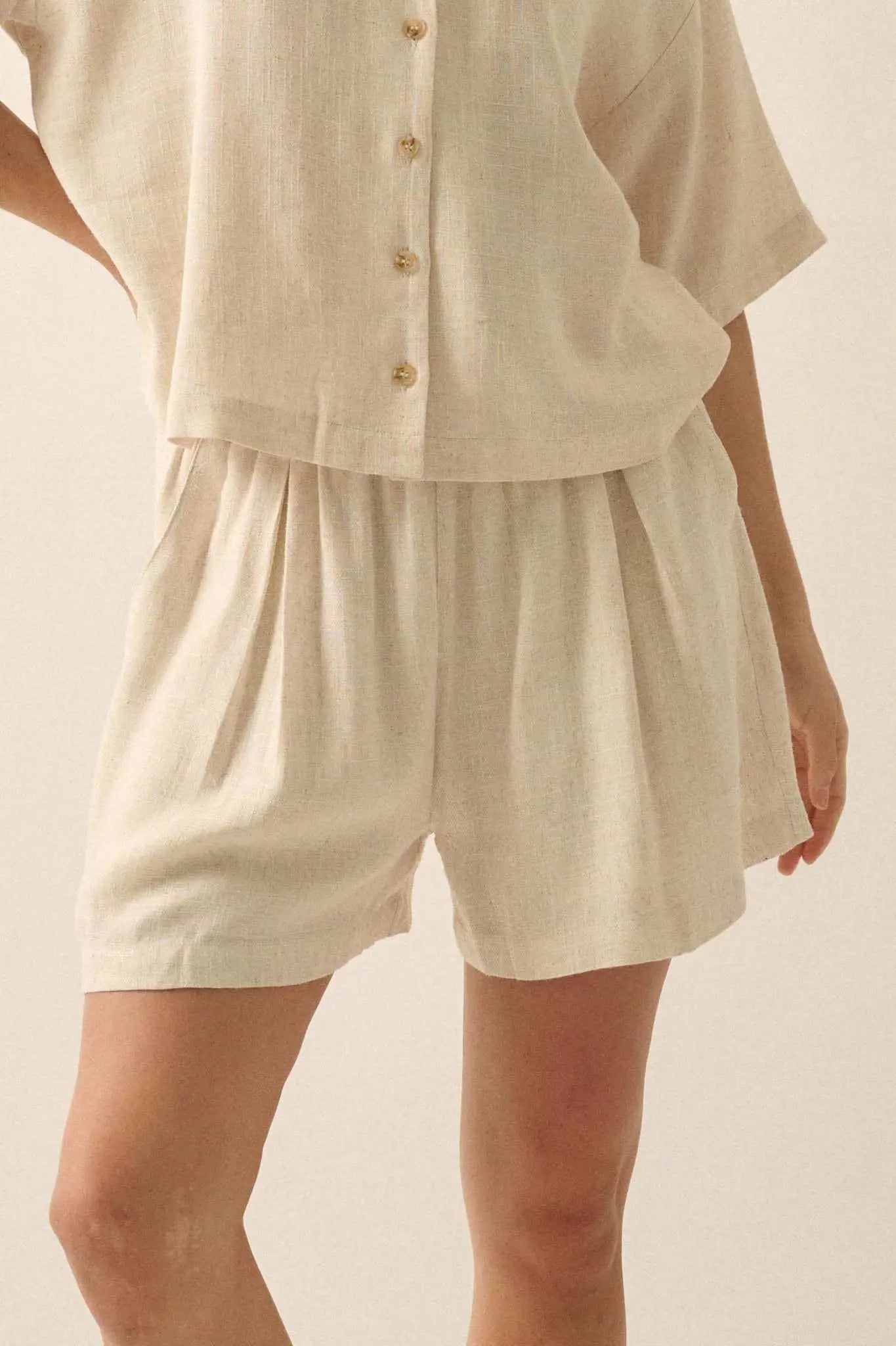 THE BLACK SAND SHORTS | NEW COLOR