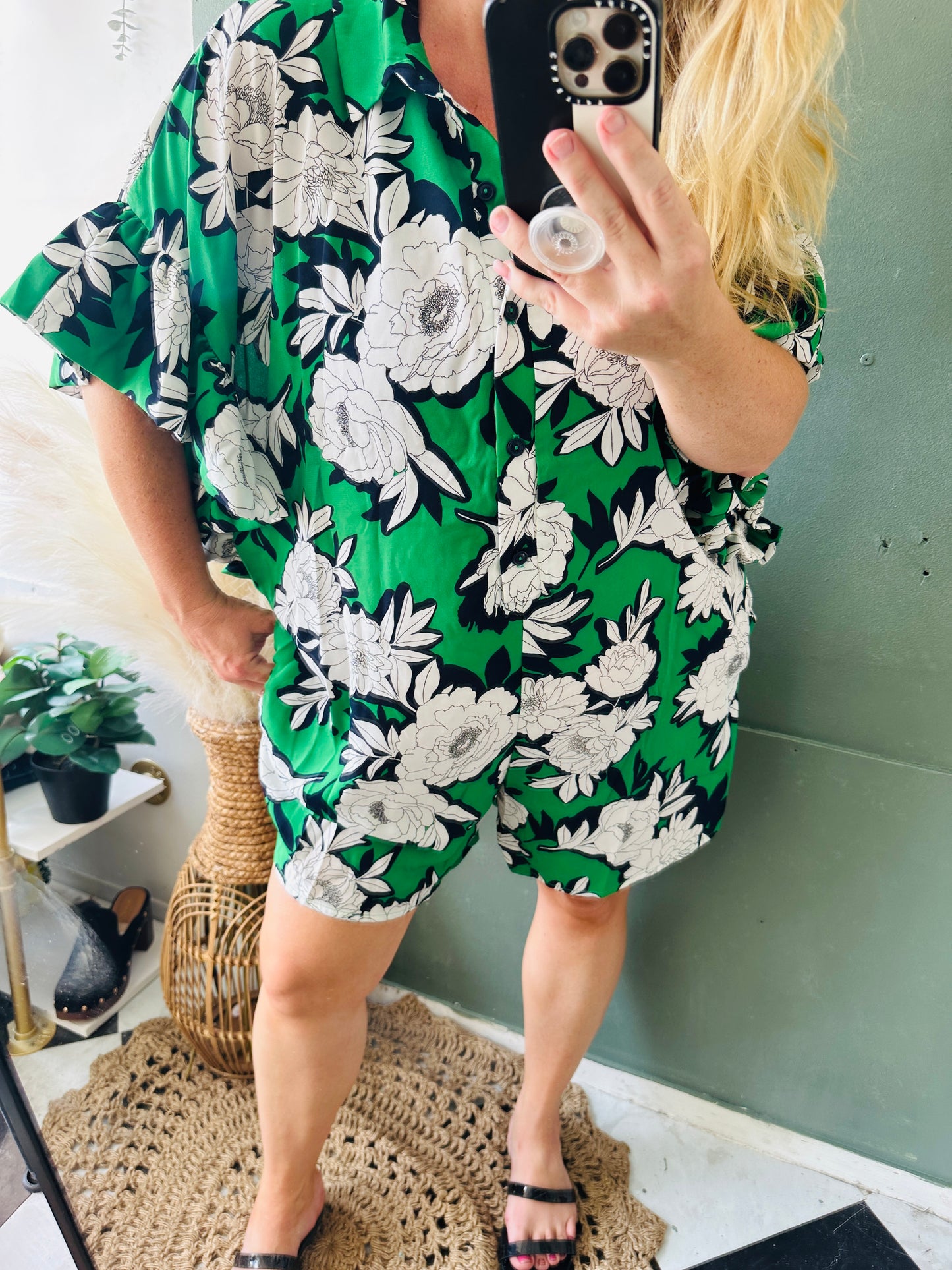 BOXY BUTTON UP RUFFLED SLEEVE ROMPER