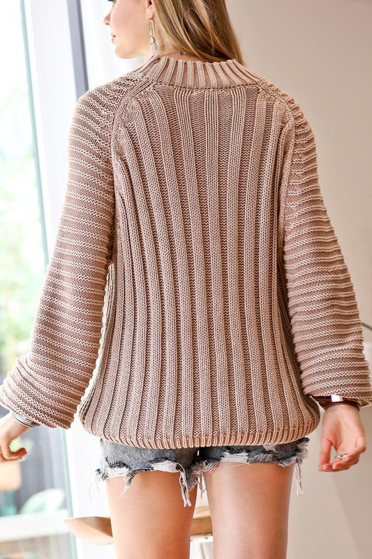 WASHED OUT RIBBED KNIT SWEATER