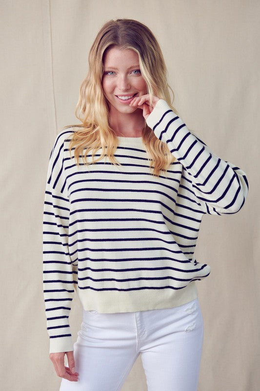 CREW NECK LONG SLEEVES STRIPPED SWEATER