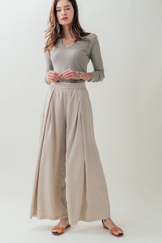 REVERSE SEAM NOTCHED NECK LONG SLEEVE TOP IN 4 COLORES
