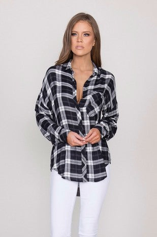 THE BOYFRIEND BUTTON DOWN