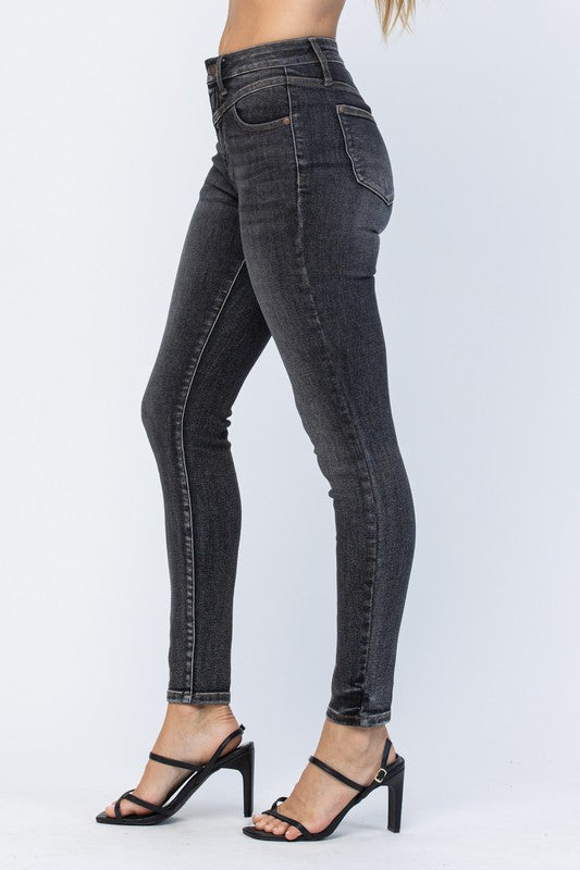 VINTAGE BLACK YOKE SKINNY