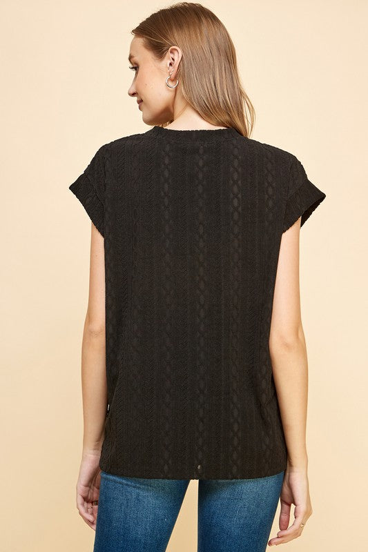 BLACK PATTERNED TOP