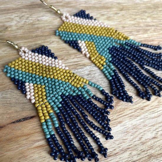 ANGLED STRIPE SEED BEAD FRINGE BOHO EARRINGS