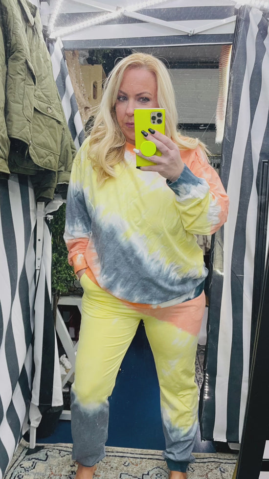 Load and play video in Gallery viewer, TIE DYE JOGGER SET
