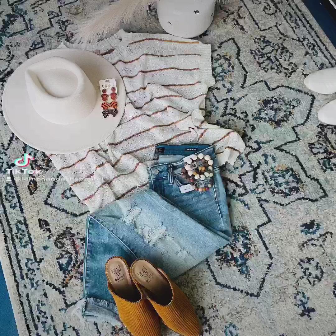 Load and play video in Gallery viewer, STRIPED SWEATER TOP - RUST
