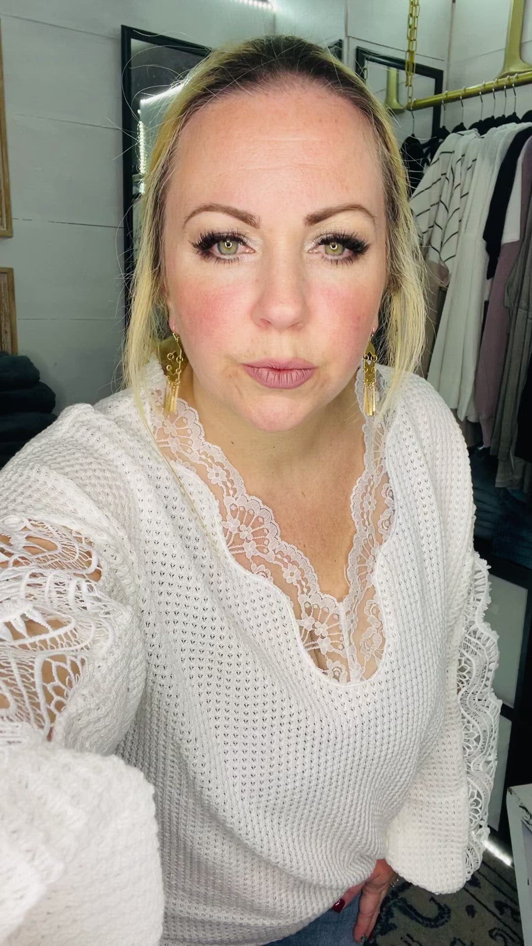 Load and play video in Gallery viewer, WHITE WAFFLE LACE TOP
