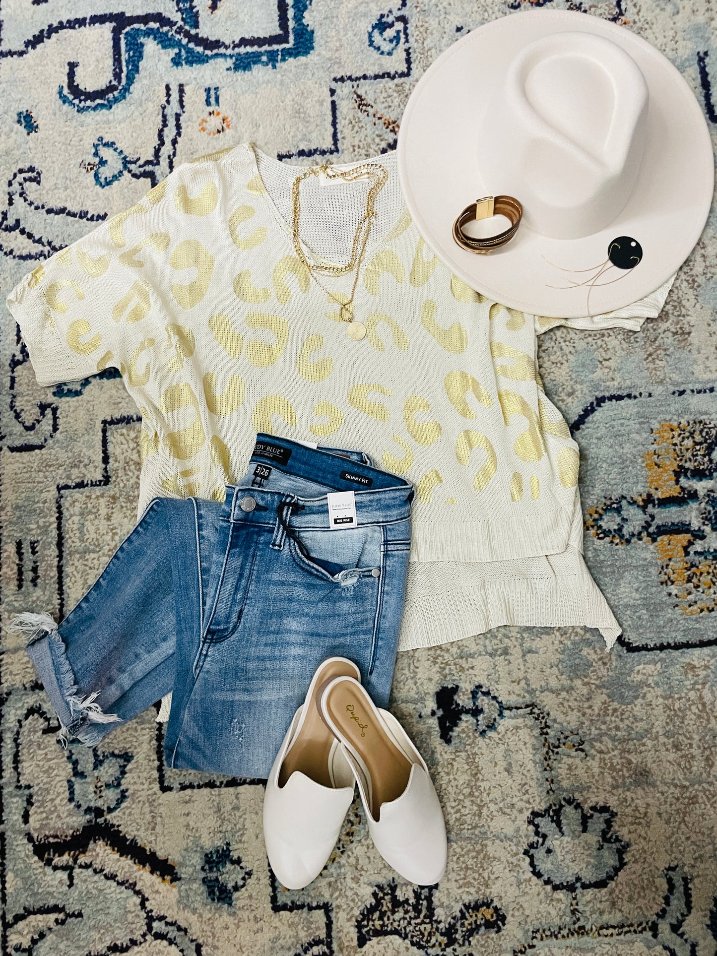 GOLD LEOPARD KNIT TOP