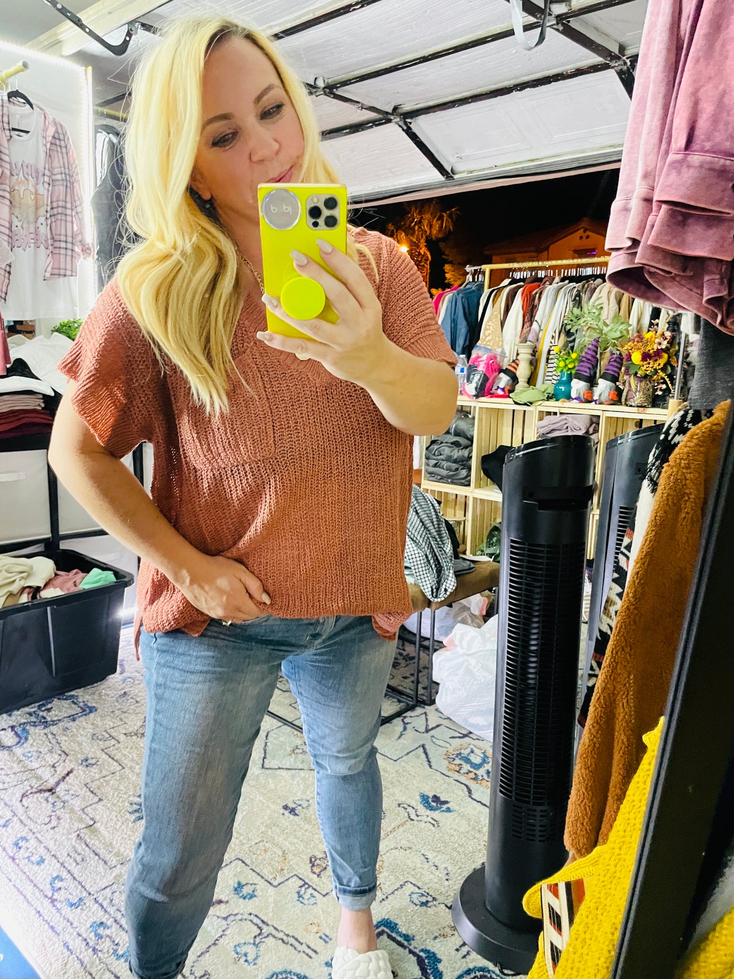 SIDE SLIT KNIT TOP IN 3 COLORS