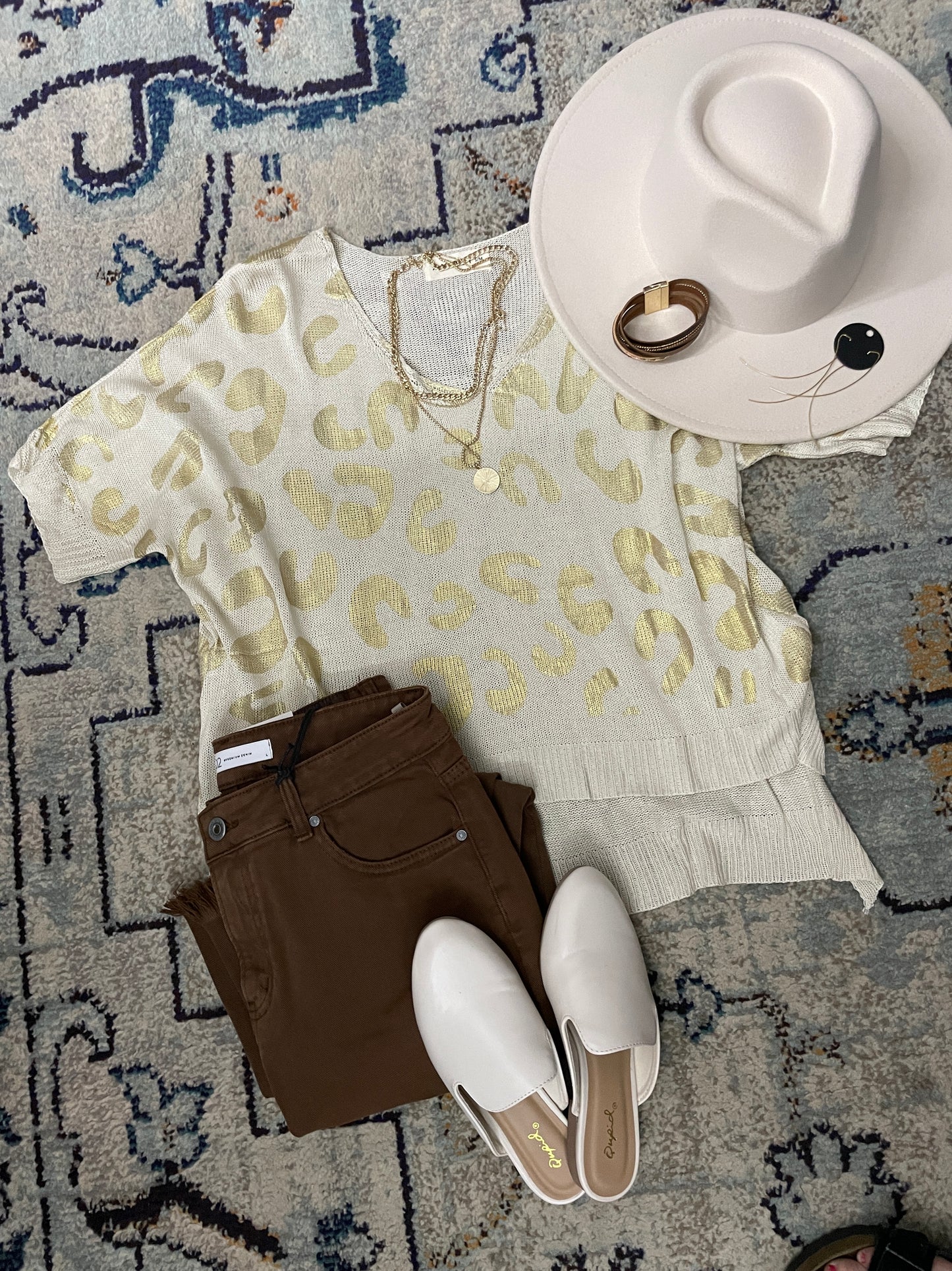 GOLD LEOPARD KNIT TOP