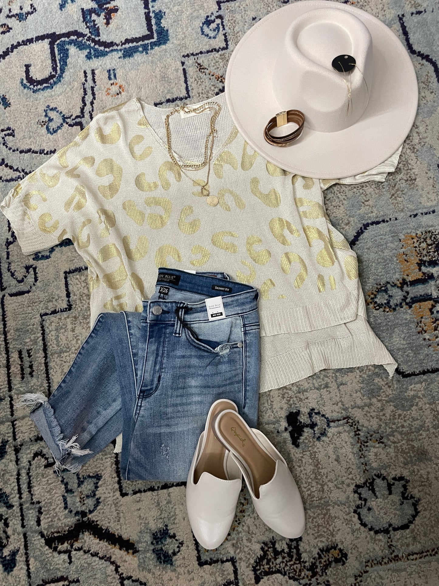 GOLD LEOPARD KNIT TOP
