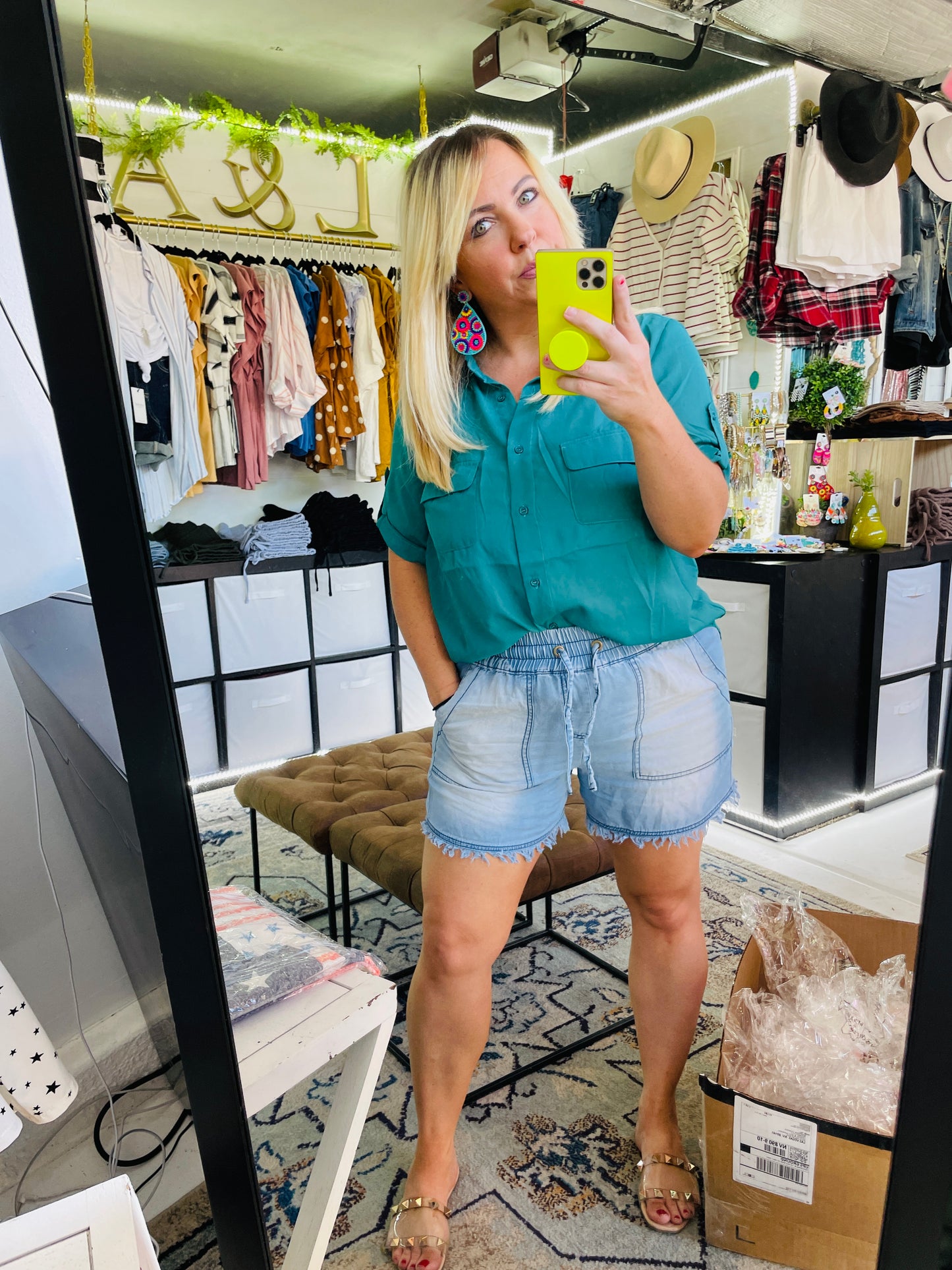 TAB-UP SLEEVES TOP - TEAL