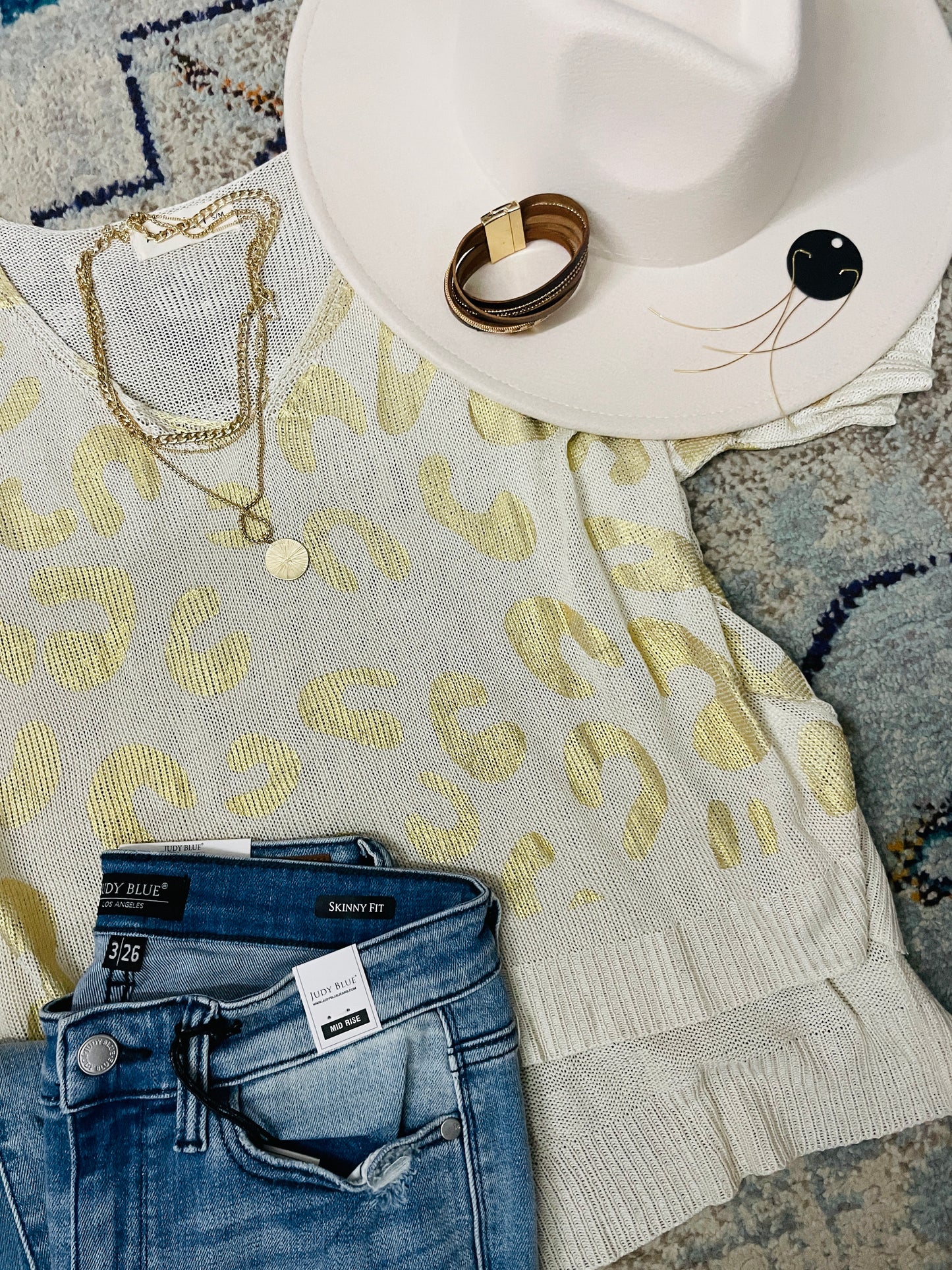 GOLD LEOPARD KNIT TOP
