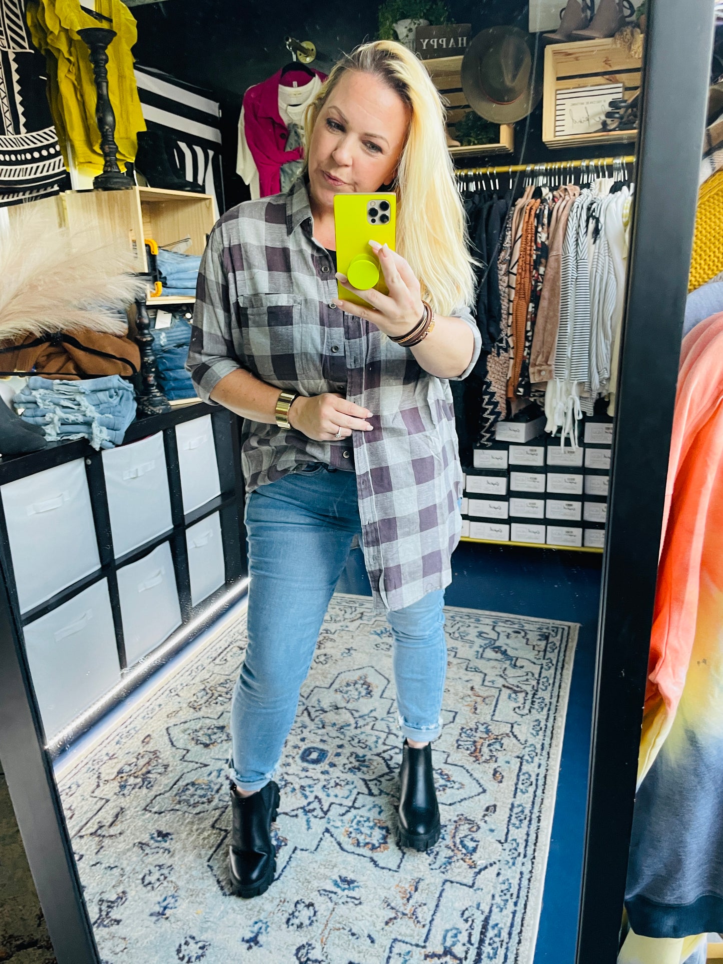 THE HI LOW PLAID TOP