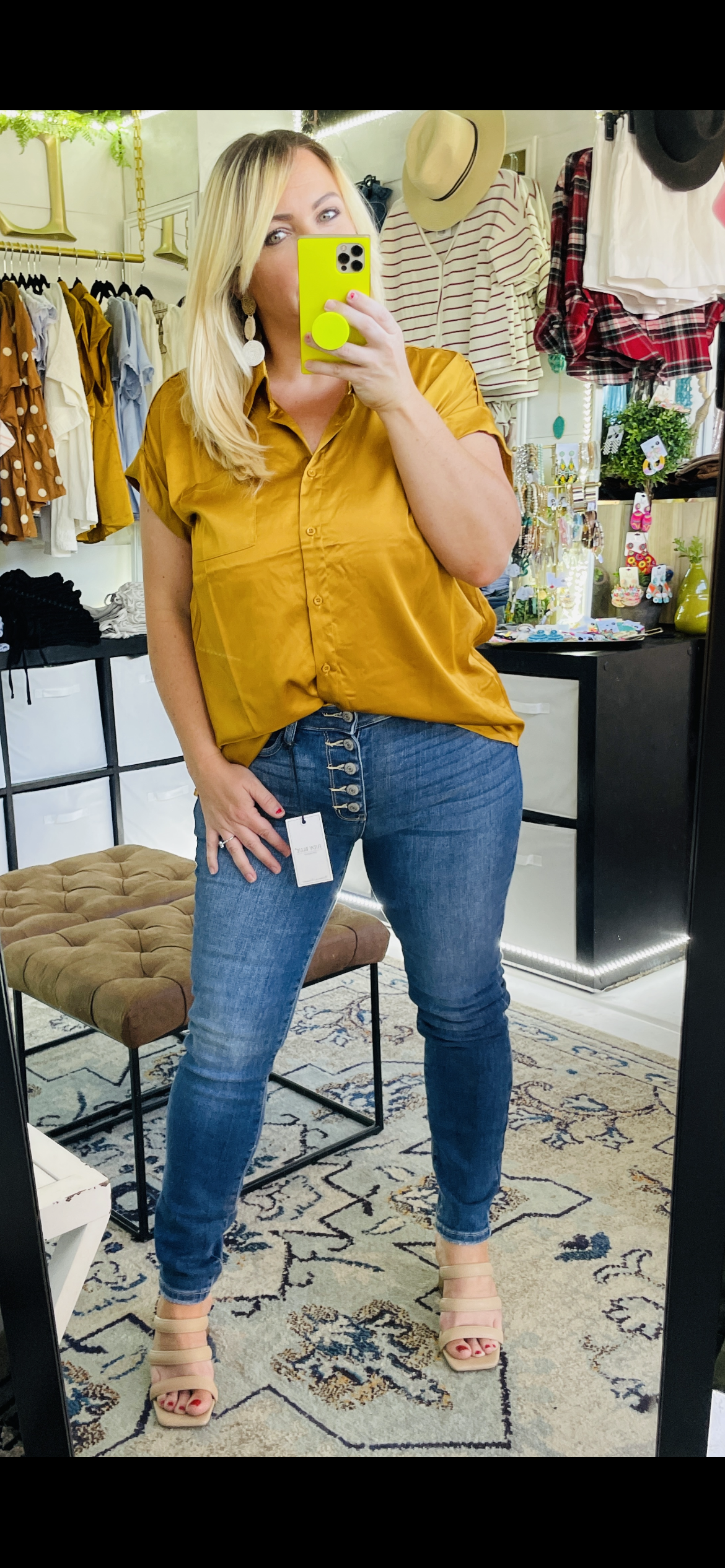 THE JUDY BLUE BUTTON FLY SKINNY JEANS